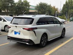 Toyota Gravia 2.5L Hybrid Prestige Plus AWD - ფოტო 4