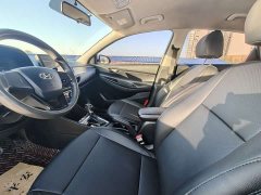 Hyundai Elantra 1.6L Automatic GL Deluxe Edition - ფოტო 4