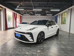 Lynk & Co 03 1.5T DCT Pro - ფოტო 1