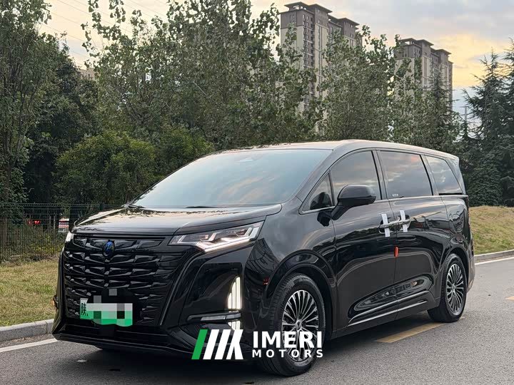 Denza D9 DM-i 970 Luxury