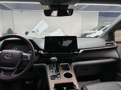 Toyota Grevias 2.5L Hybrid Premium Plus Edition - ფოტო 13