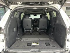 Toyota Grevias 2.5L Hybrid Premium Plus Edition - ფოტო 17