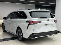 Toyota Grevias 2.5L Hybrid Premium Plus Edition - ფოტო 20