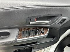 Toyota Grevias 2.5L Hybrid Premium Plus Edition - ფოტო 4