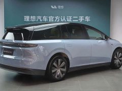 Li Auto i8 Standard Edition - ფოტო 4