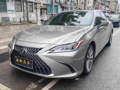 Lexus ES 200 Premium Edition - ფოტო 1