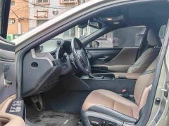 Lexus ES 200 Premium Edition - ფოტო 7
