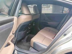 Lexus ES 200 Premium Edition - ფოტო 9