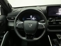 Toyota Crown Venza 2.5L HEV AWD Premier - ფოტო 11