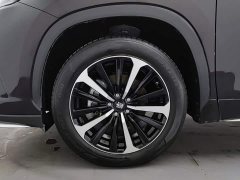 Toyota Crown Venza 2.5L HEV AWD Premier - ფოტო 17