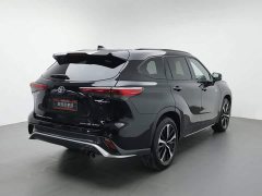 Toyota Crown Venza 2.5L HEV AWD Premier - ფოტო 2
