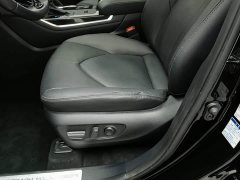Toyota Crown Venza 2.5L HEV AWD Premier - ფოტო 20