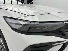 Hyundai Elantra 1.5L CVT Luxury - ფოტო 10