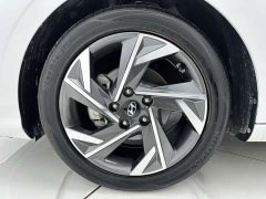 Hyundai Elantra 1.5L CVT Luxury - ფოტო 12