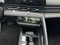 Hyundai Elantra 1.5L CVT Luxury - ფოტო 19