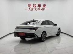 Hyundai Elantra 1.5L CVT Luxury - ფოტო 8