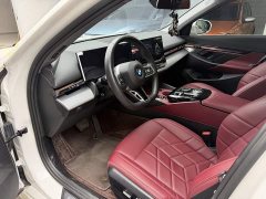 BMW 5 Series 525Li M Sport Package - ფოტო 3