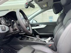 Audi A4L 40 TFSI Fashion Dynamic - ფოტო 4