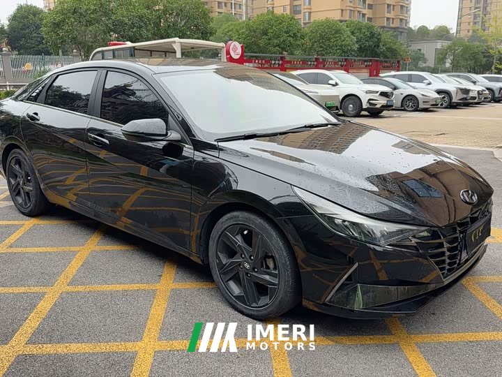 Hyundai Elantra 1.5L CVT Luxury