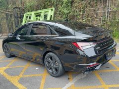 Hyundai Elantra 1.5L CVT Luxury - ფოტო 9