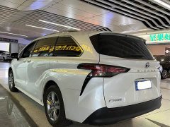 Toyota Sienna 2.5L Hybrid Comfort Edition - ფოტო 7