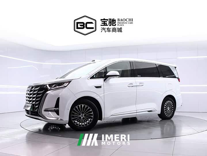 Denza D9 DM-i AWD Premium Navigation Edition