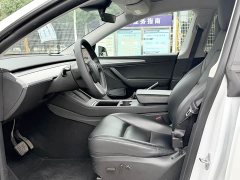 Tesla Model Y Rear-Wheel Drive - ფოტო 5