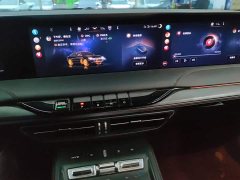 Lincoln Z 2.0T Premier - ფოტო 13