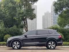 Volkswagen Tiguan L Facelift 380TSI Automatic AWD R-Line Flagship 7-Seater - ფოტო 18