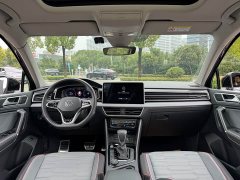 Volkswagen Tiguan L Facelift 380TSI Automatic AWD R-Line Flagship 7-Seater - ფოტო 9