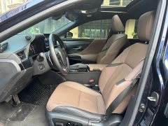 Lexus ES 300h Premium Edition - ფოტო 4
