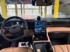 NIO ES8 100kWh 6-Seat Edition - ფოტო 9