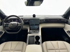 NIO ES8 415KM Signature Edition Six-Seater - ფოტო 7