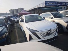 Changan Oushang Z6 Blue Whale 1.5T DCT Smart Comfort Edition - ფოტო 3