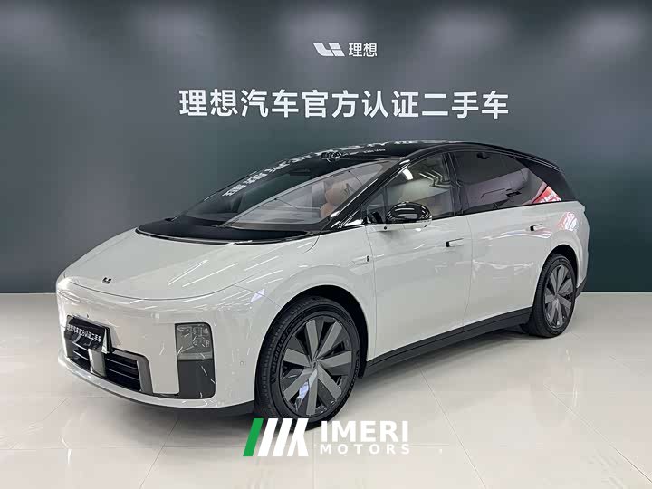Li Auto i8 Standard Edition - ავტომობილი ჩინეთიდან