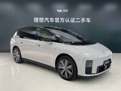 Li Auto i8 Standard Edition - ფოტო 3