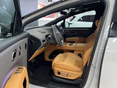 Li Auto i8 Standard Edition - ფოტო 7