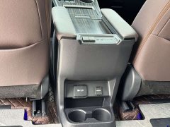 Toyota Sienna 2.5L Hybrid Platinum Edition - ფოტო 14