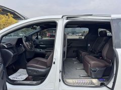 Toyota Sienna 2.5L Hybrid Platinum Edition - ფოტო 15