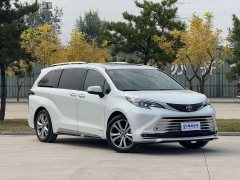 Toyota Sienna 2.5L Hybrid Platinum Edition - ფოტო 3