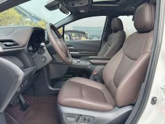 Toyota Sienna 2.5L Hybrid Platinum Edition - ფოტო 5