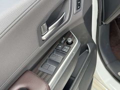 Toyota Sienna 2.5L Hybrid Platinum Edition - ფოტო 6