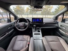 Toyota Sienna 2.5L Hybrid Platinum Edition - ფოტო 7