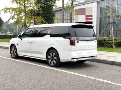 Zeekr 009 Six-Seat Executive AWD 108kWh - ფოტო 3