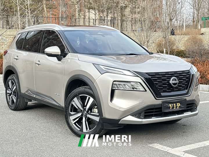 Nissan Qashqai e-POWER Hybrid Dual Motor AWD Premium Edition - ავტომობილი ჩინეთიდან