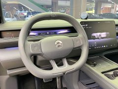 NIO ES8 Six-Seat Executive Signature Edition - ფოტო 16