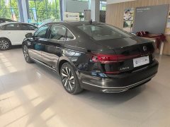 Volkswagen Passat Outstanding Edition 380TSI Dragon Prestige - ფოტო 14