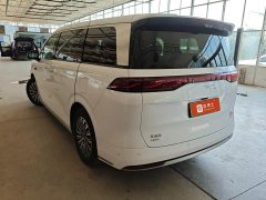 BYD Summer DM-i 1.5T 218KM Excellence Edition - ფოტო 3
