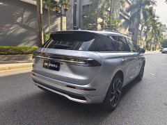 Lincoln Adventurer 2.0T AWD Prestige - ფოტო 8