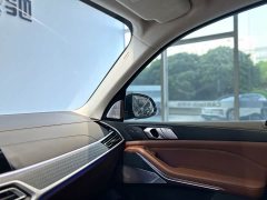 BMW X7 xDrive M50i - ფოტო 13